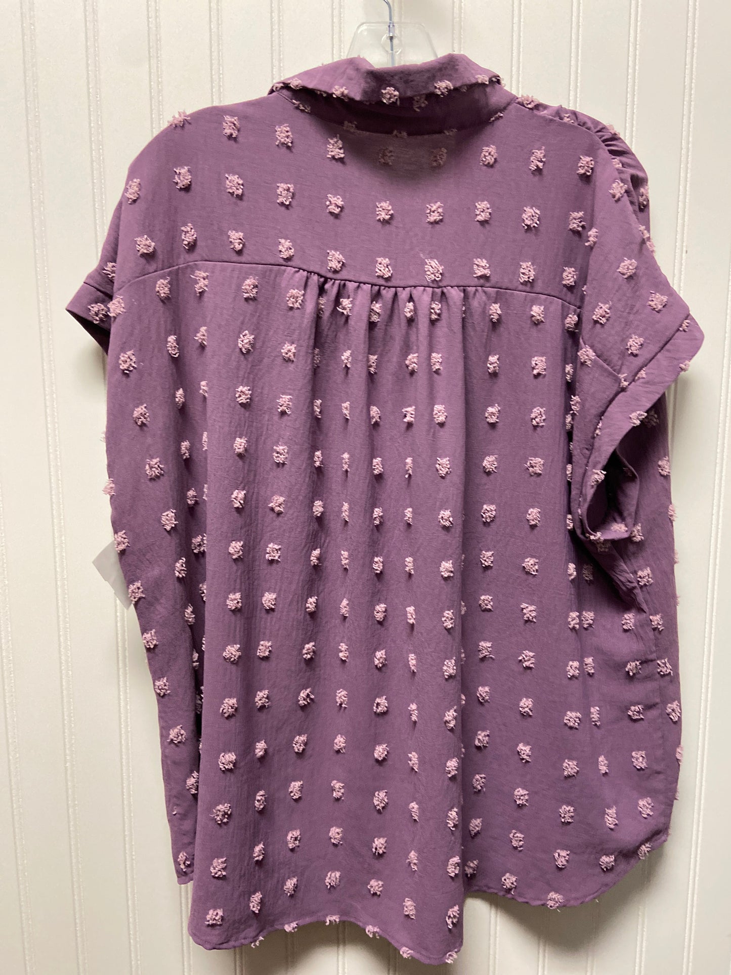 Blouse Short Sleeve By Clothes Mentor In Purple, Size: 1x