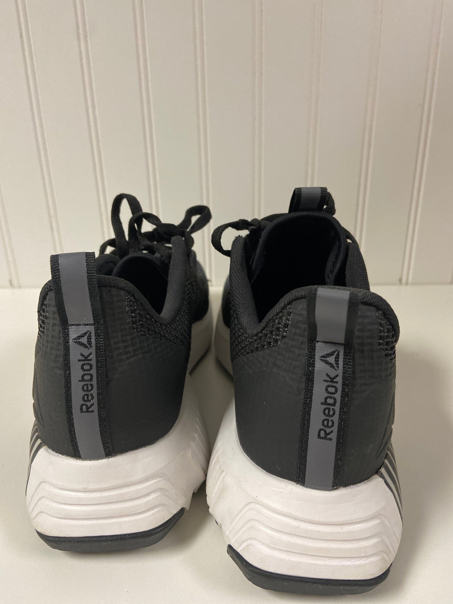 Shoes Athletic By Reebok In Black, Size: 9.5