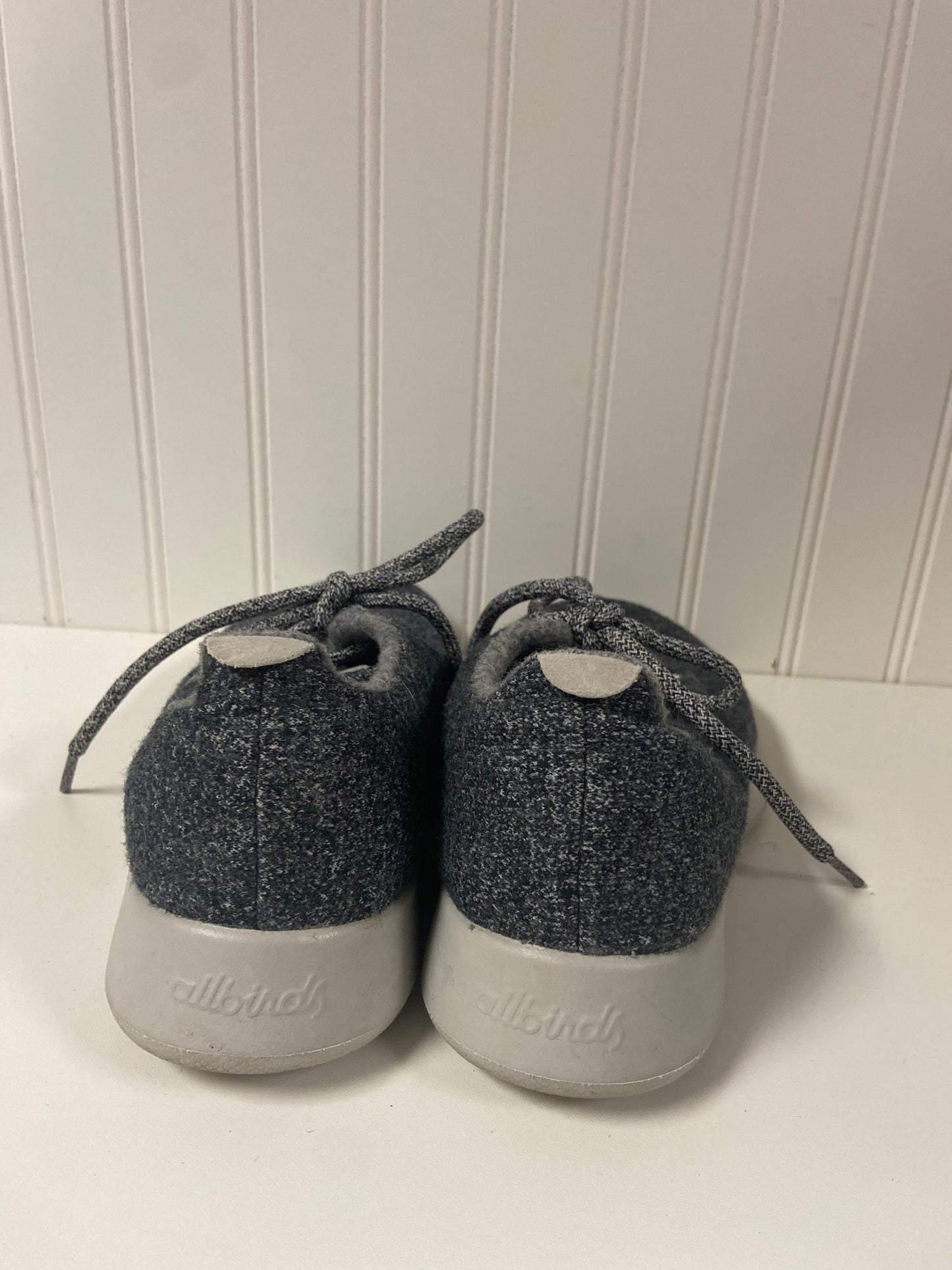 Shoes Sneakers By Allbirds In Grey, Size: 9