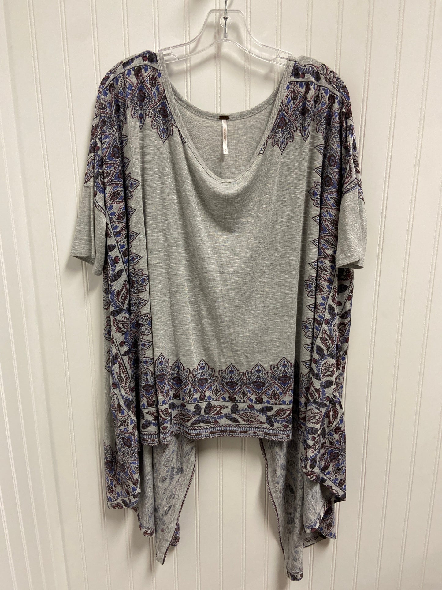 Top Short Sleeve By Free People In Grey, Size: M