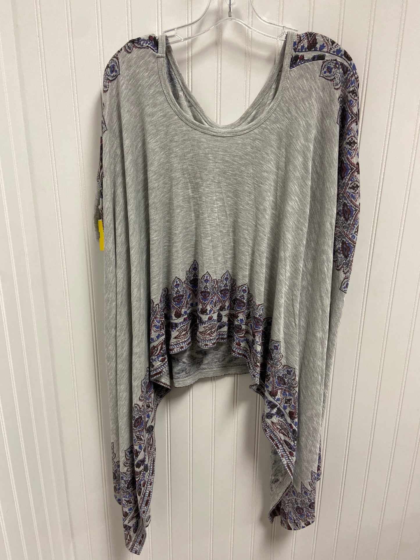 Top Short Sleeve By Free People In Grey, Size: M