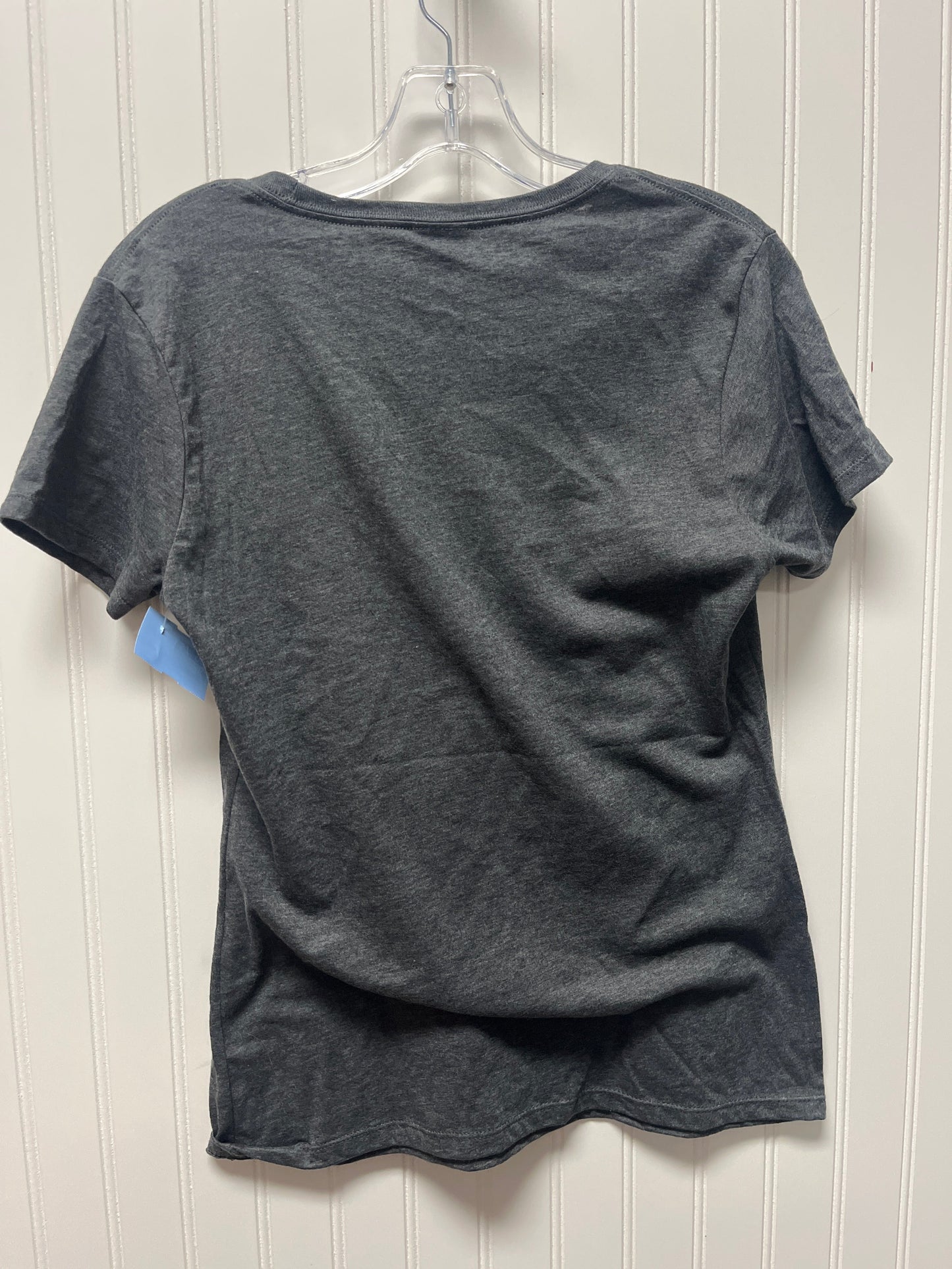 Top Short Sleeve Basic By Clothes Mentor In Grey, Size: Xs