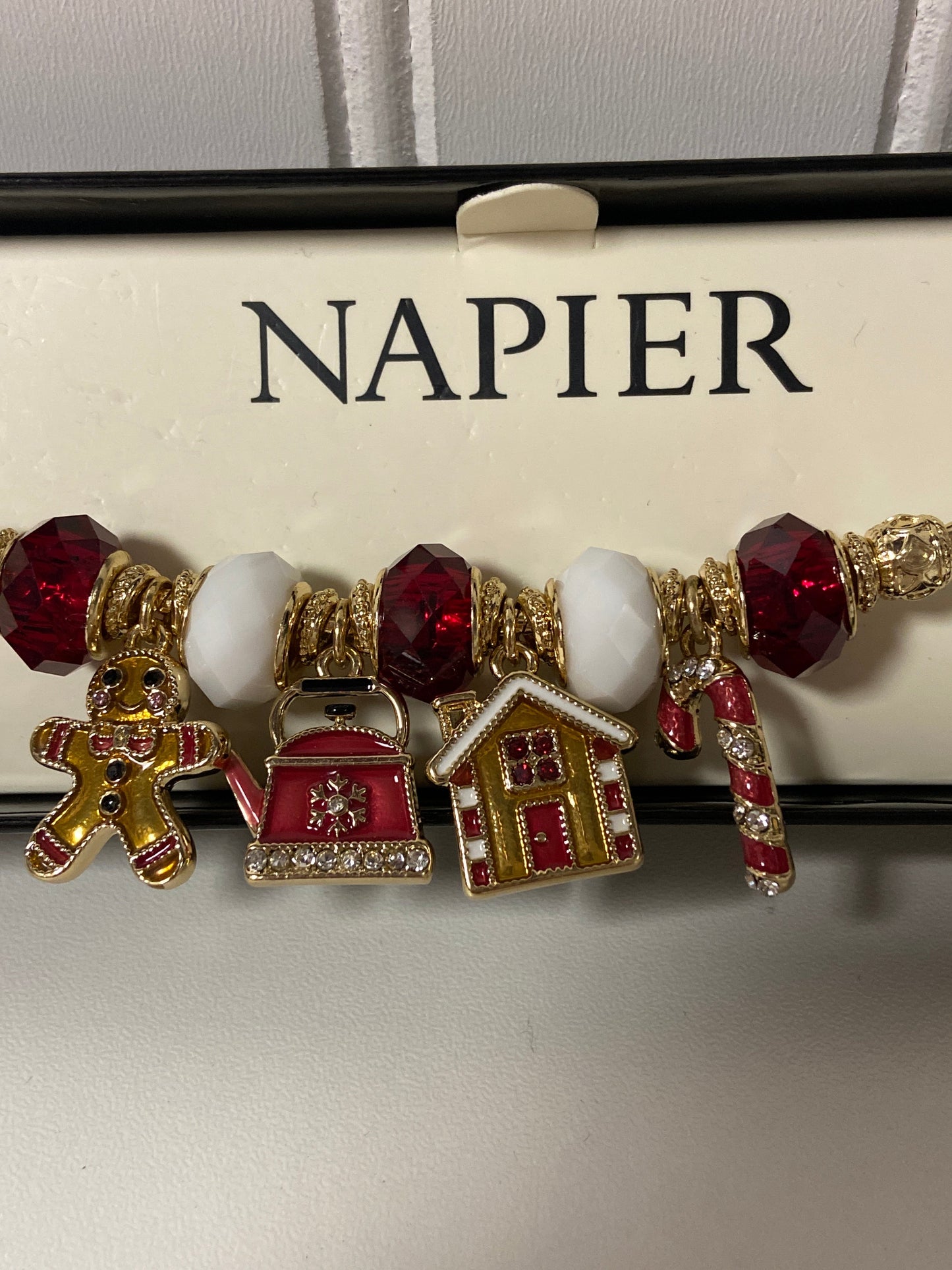 Bracelet Charm By Napier, Size: 1