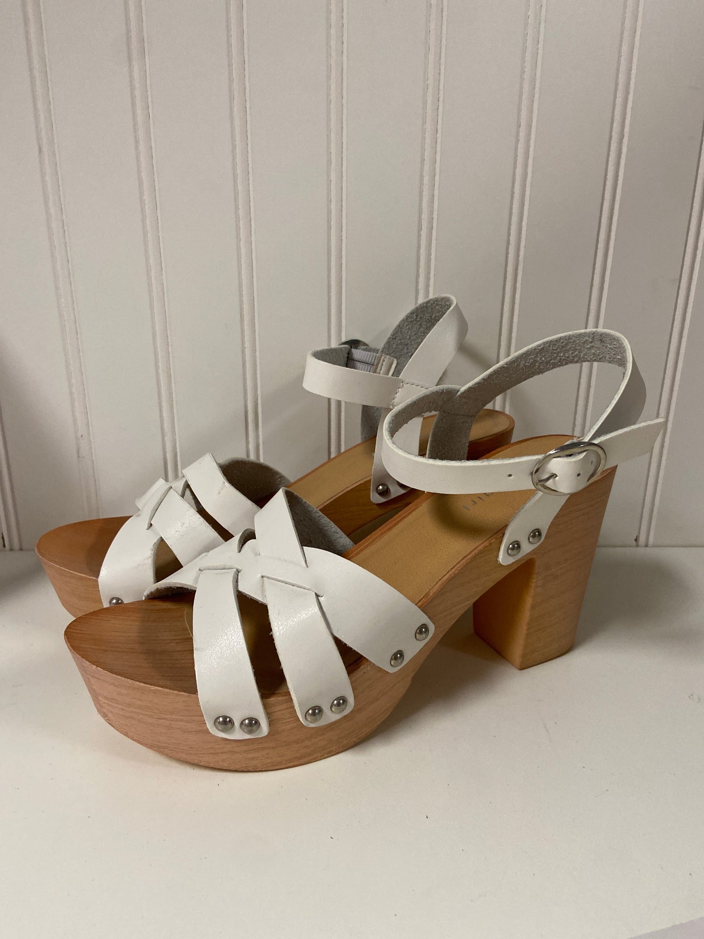 Sandals Heels Block By Madden Girl In White, Size: 10