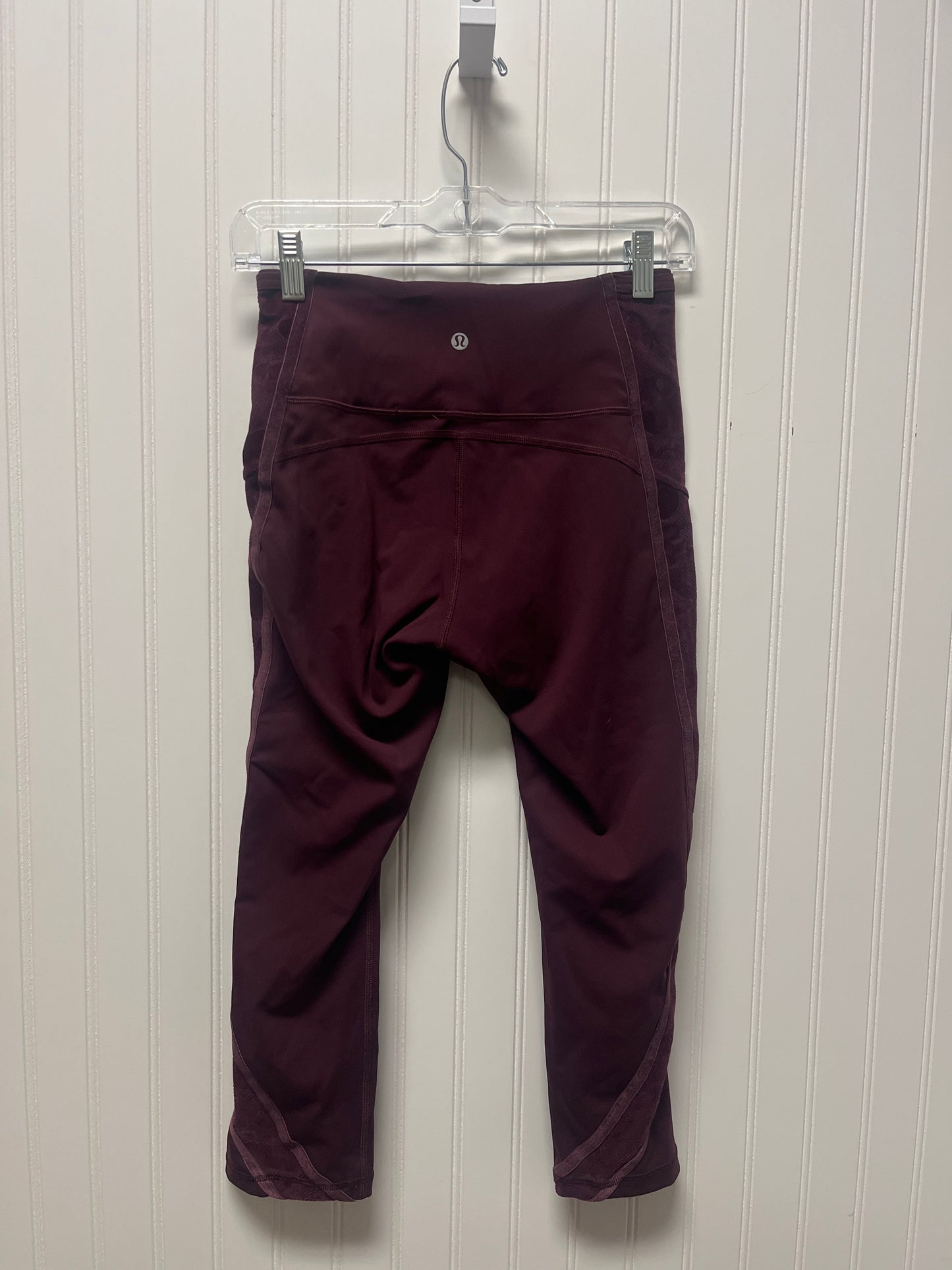 Athletic Capris By Lululemon In Maroon, Size: S