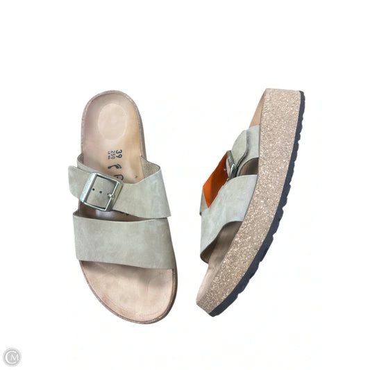 Sandals Flats By Birkenstock In Tan, Size: 8