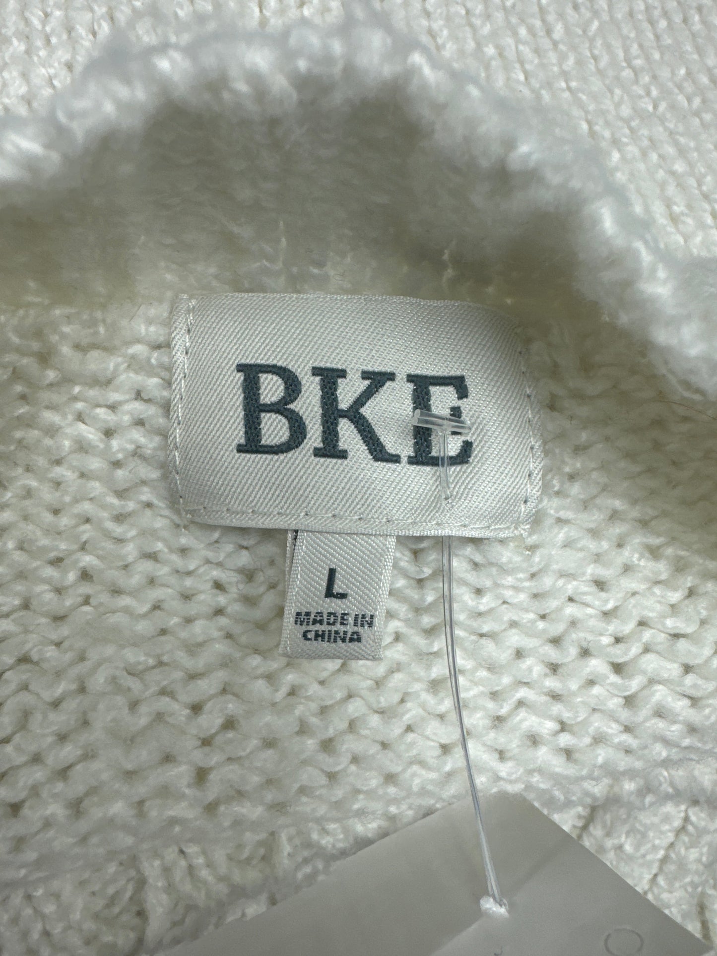 Sweater By Bke In White, Size: L