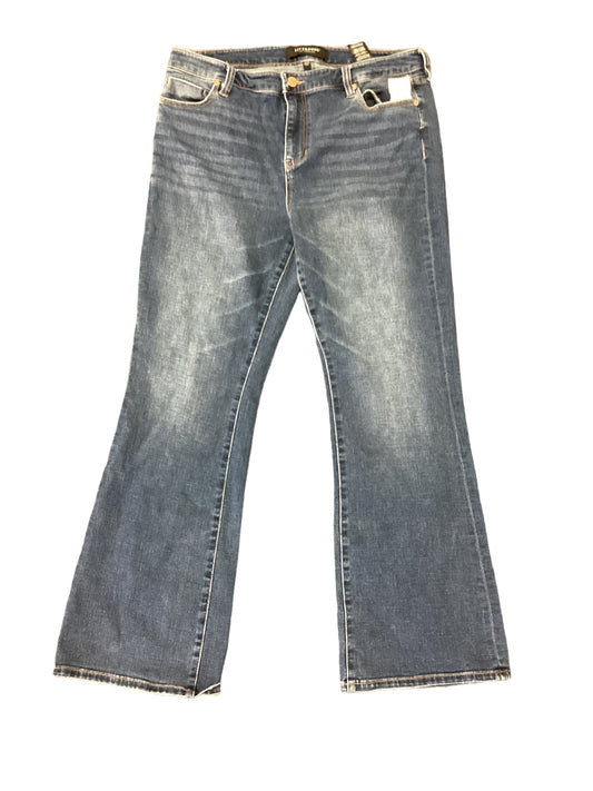 Jeans Boot Cut By Liverpool  Size: 14
