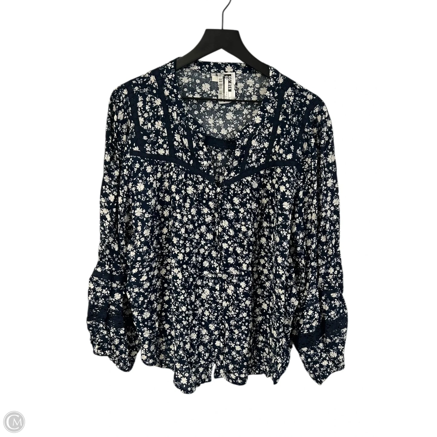Top Long Sleeve By Maurices In Blue & White, Size: L