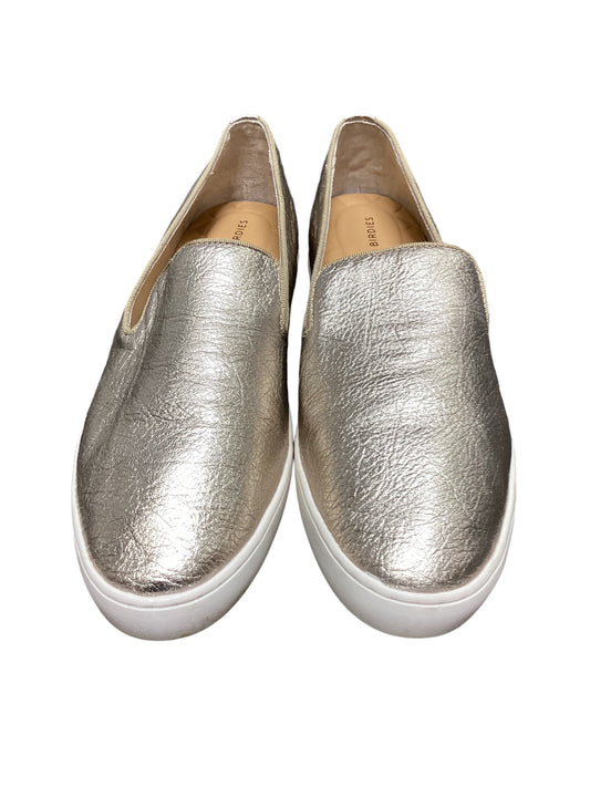 Shoes Flats By Cmb In Gold, Size: 7.5