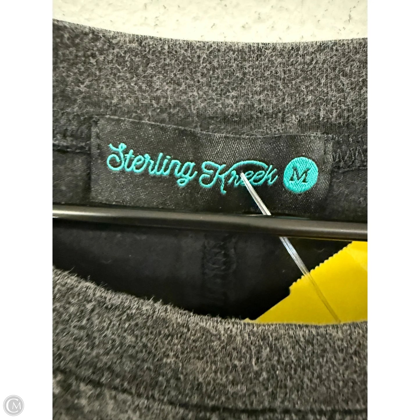 Top Short Sleeve By Clothes Mentor In Grey, Size: M