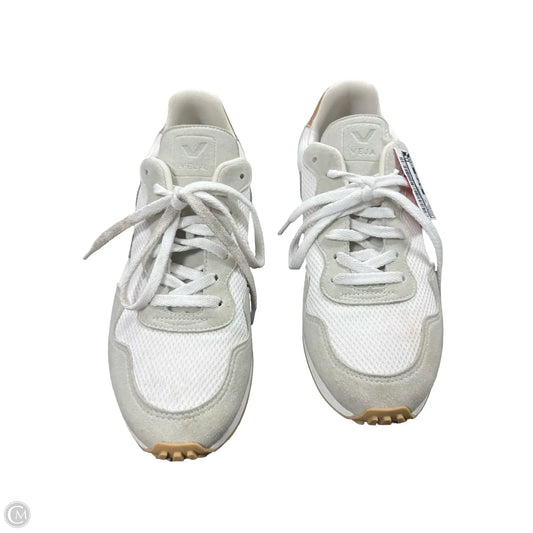 Shoes Sneakers By Veja In White, Size: 10