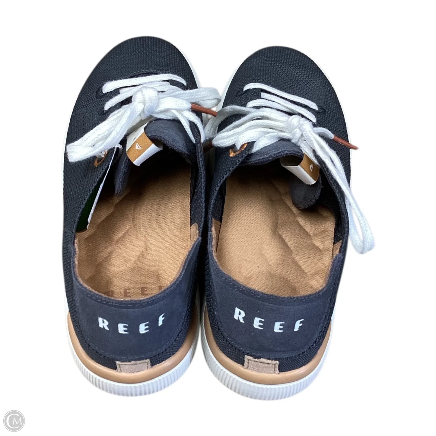 Shoes Sneakers By Reef In Grey, Size: 7