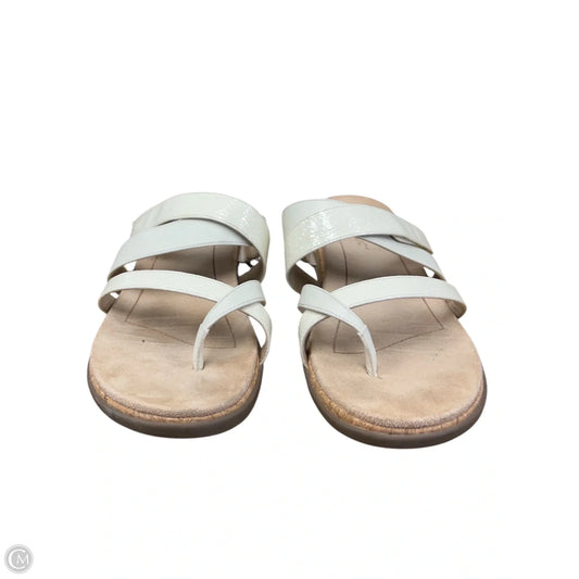 Sandals Flats By Vionic In Cream, Size: 10