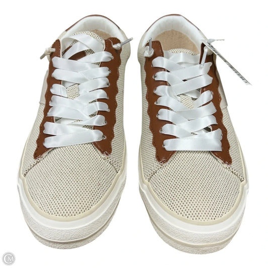 Shoes Sneakers By Cmc In Cream & Tan, Size: 7.5