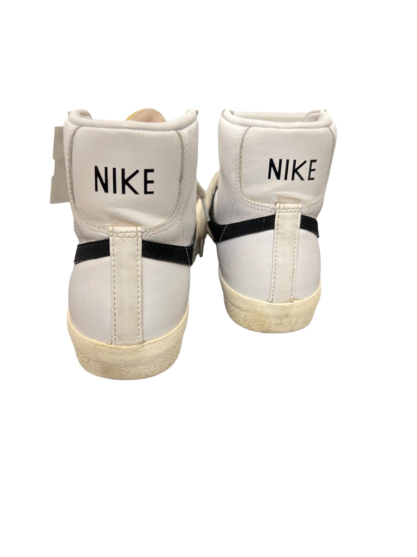 Shoes Sneakers By Nike In White, Size: 8