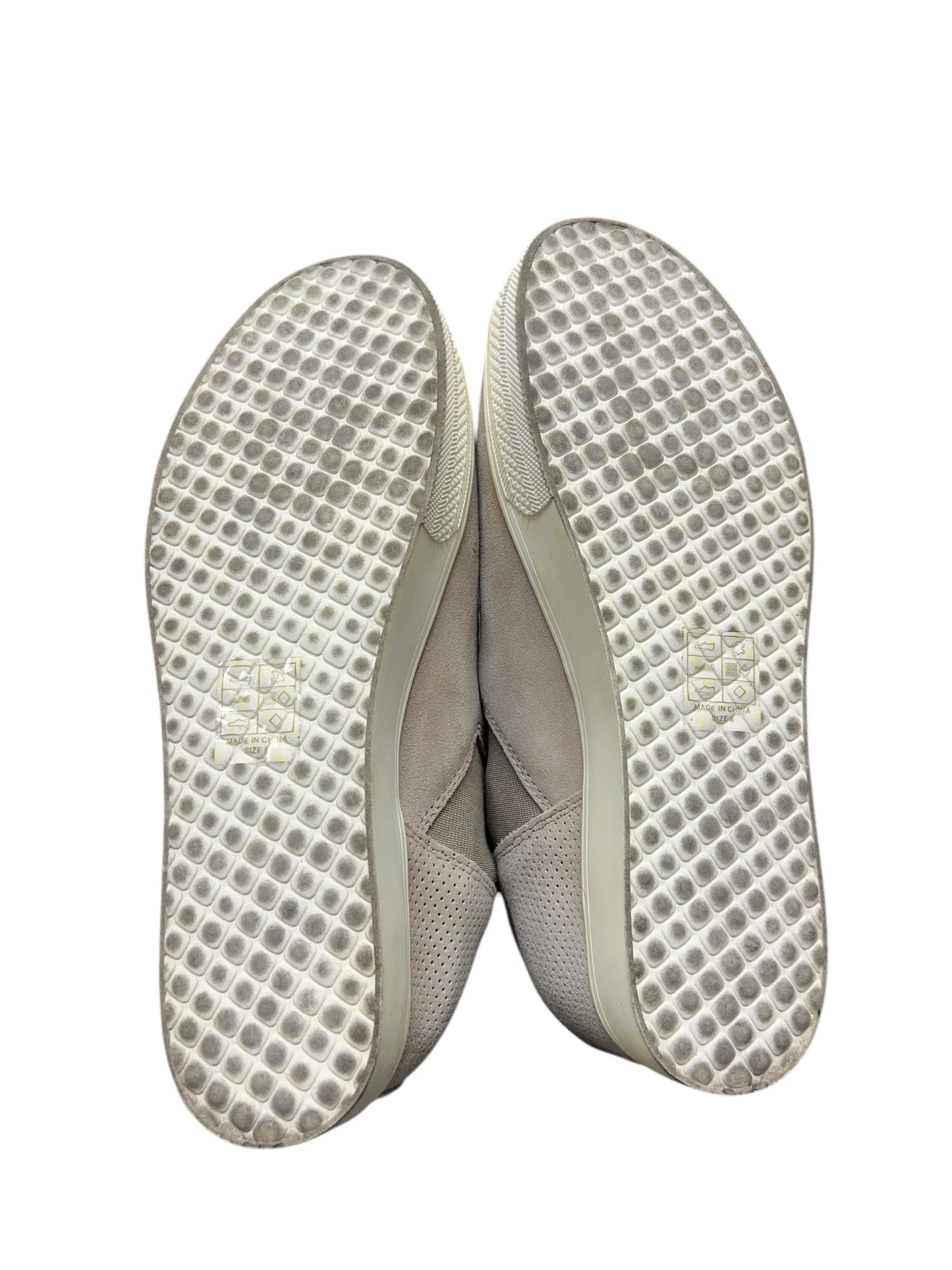 Shoes Flats By Dolce Vita In Grey, Size: 8