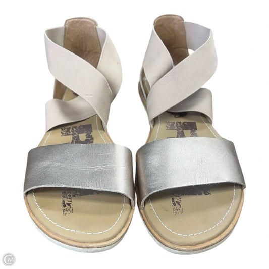 Sandals Flats By Sorel In Rose Gold, Size: 9