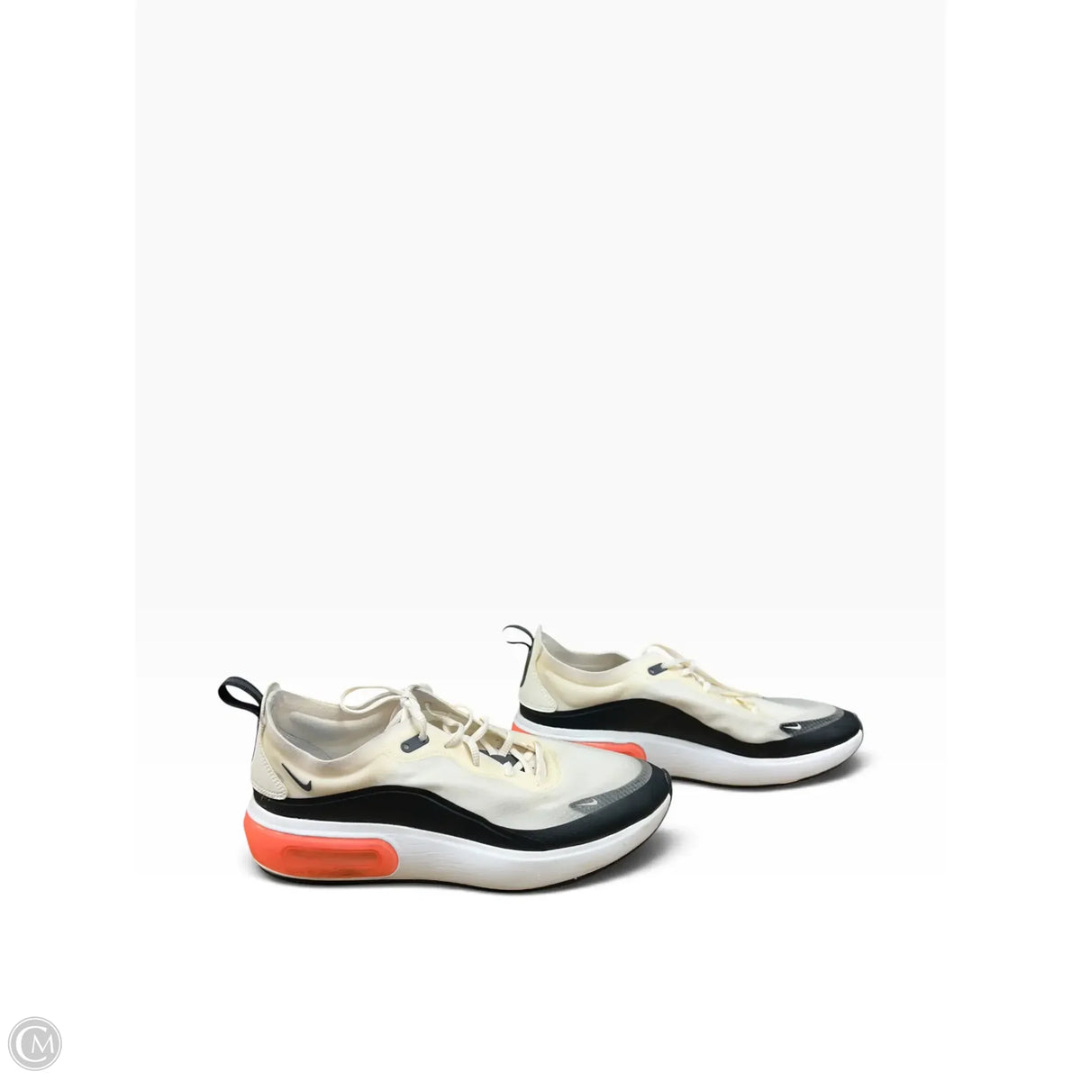 Shoes Athletic By Nike In Cream, Size: 9.5