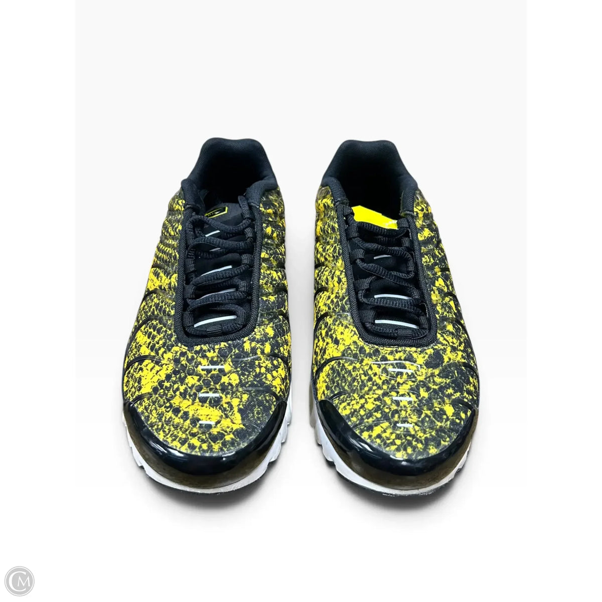 Shoes Athletic By Nike In Black & Yellow, Size: 9
