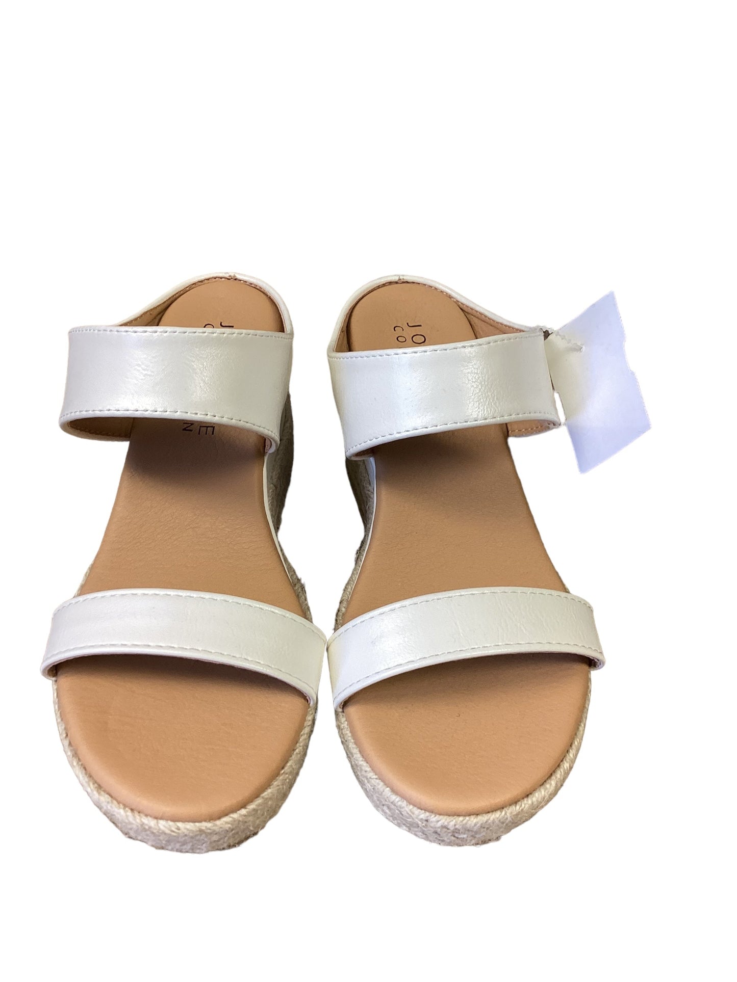 White Sandals Heels Wedge Journee, Size 6