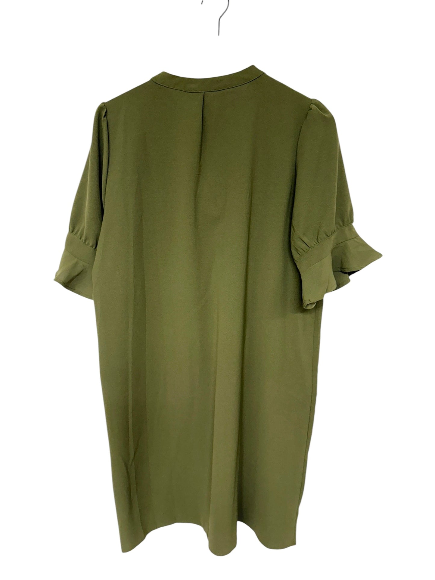 Dress Casual Short By Cme In Green, Size: L