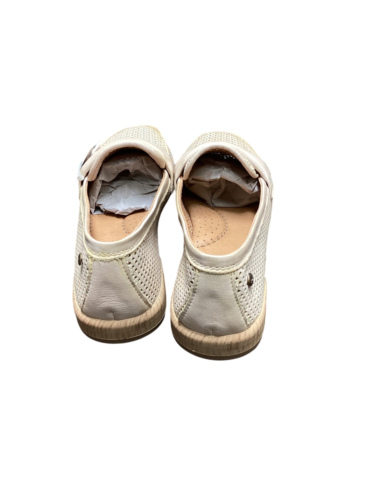 Shoes Flats By Pikolinos In Cream, Size: 6.5