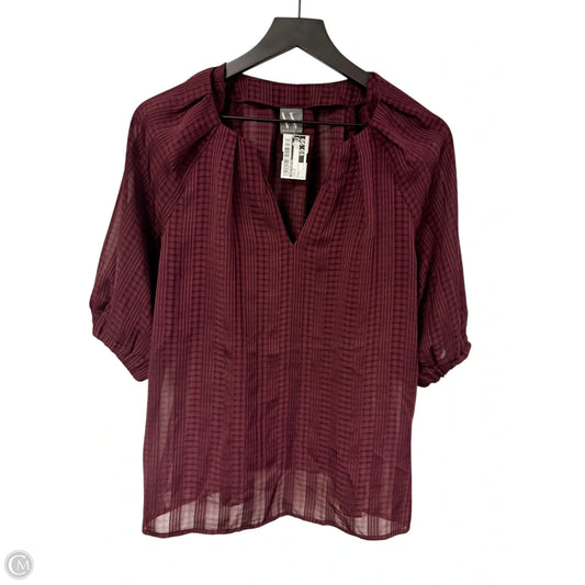 Top Short Sleeve By Worthington In Maroon, Size: L