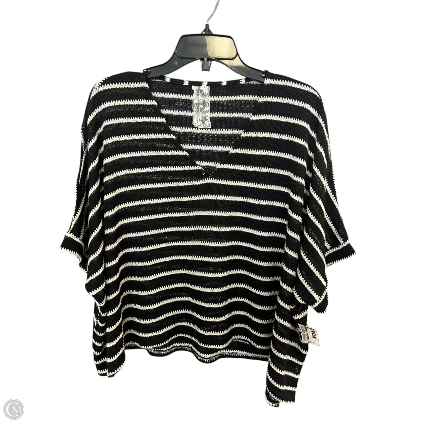 Top Short Sleeve By Sadie & Sage In Black & White, Size: Xs