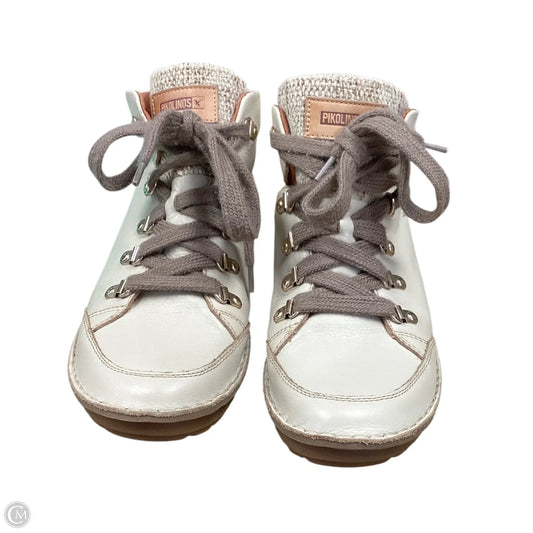 Boots Ankle Flats By Pikolinos In Cream, Size: 6.5