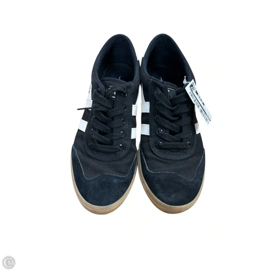 Shoes Sneakers By Gola In Black & White, Size: 7