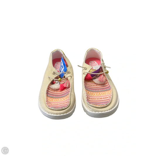 Shoes Flats By Hey Dude In Multi-colored, Size: 9