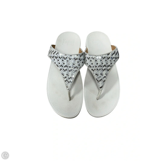 Sandals Flip Flops By Fitflop In Grey, Size: 8.5