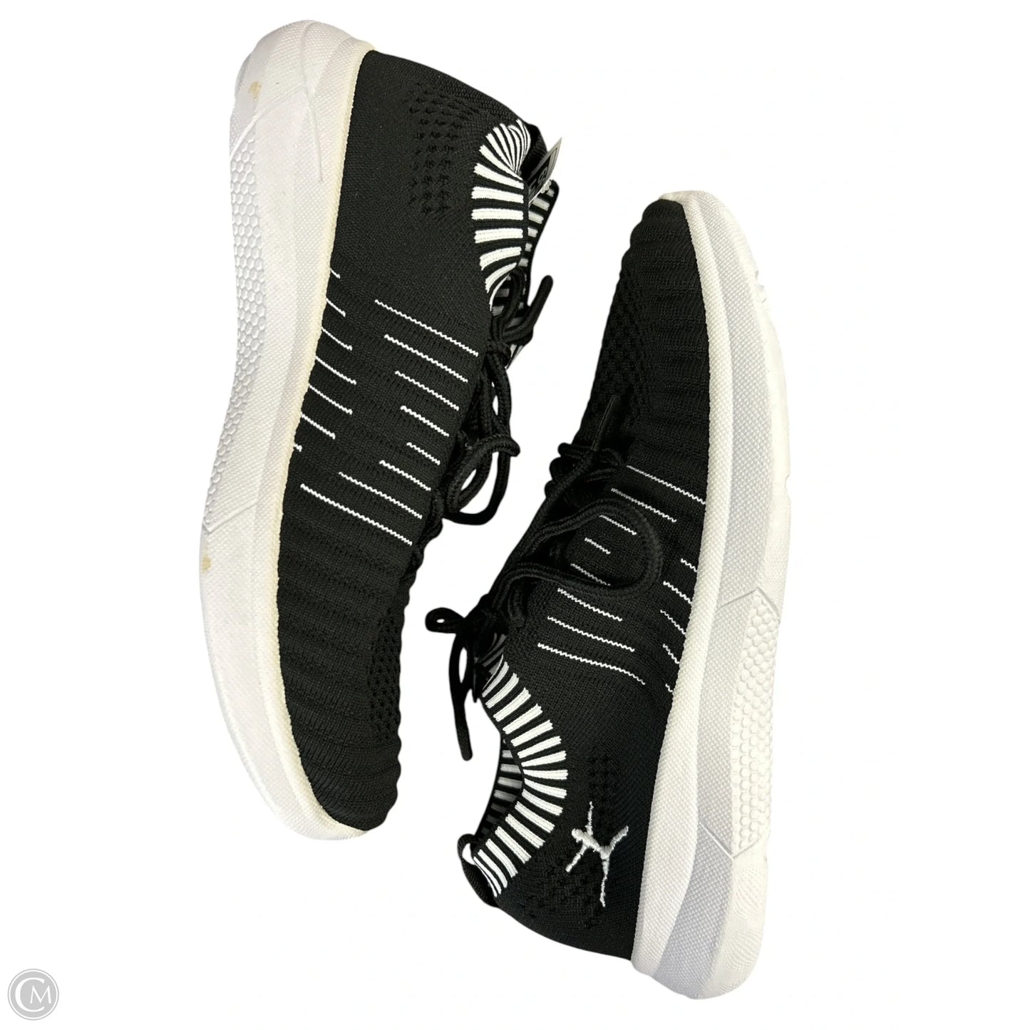 Shoes Athletic By Danskin In Black & White, Size: 6.5