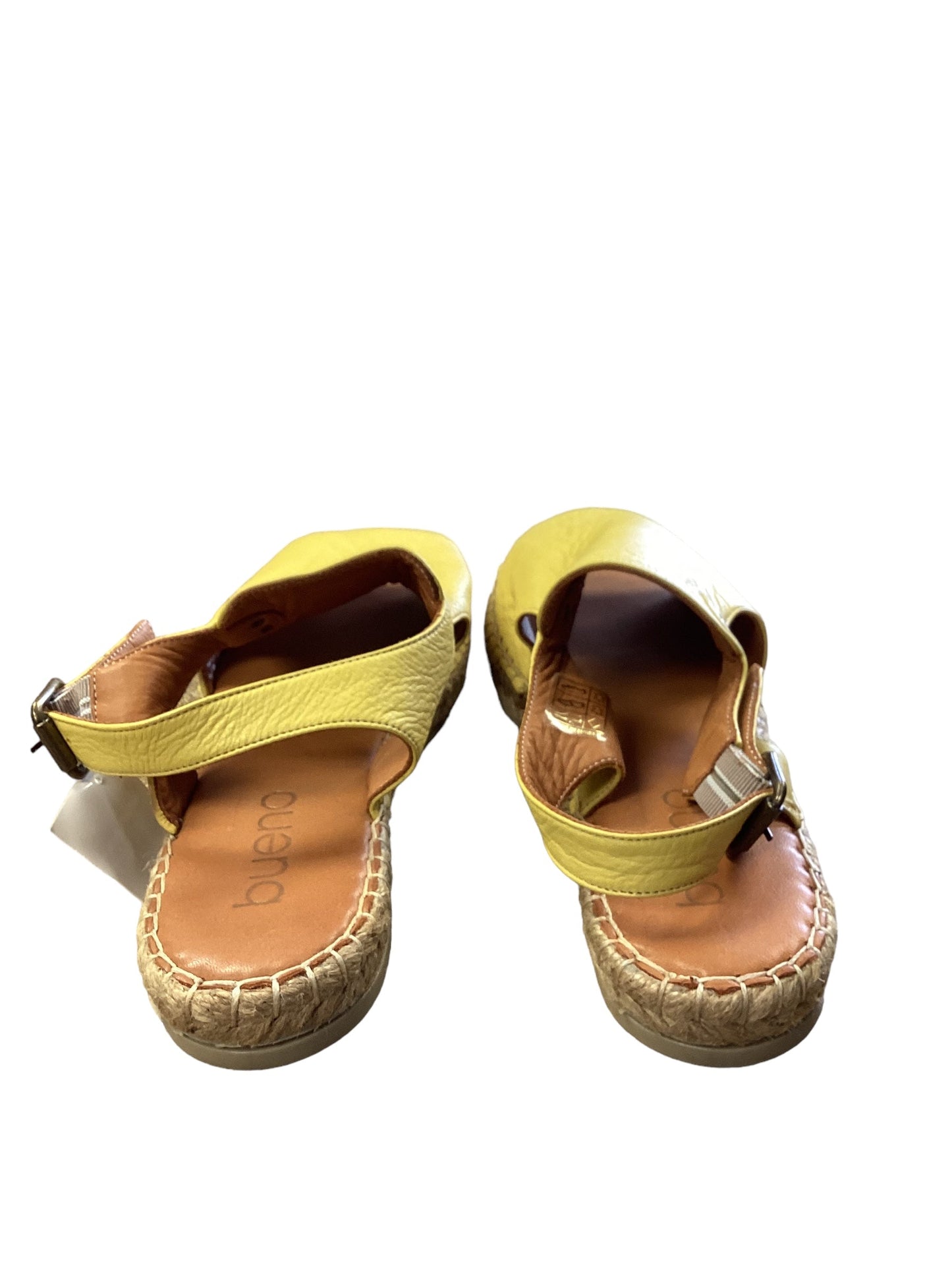 Yellow Sandals Flats Bueno, Size 9.5