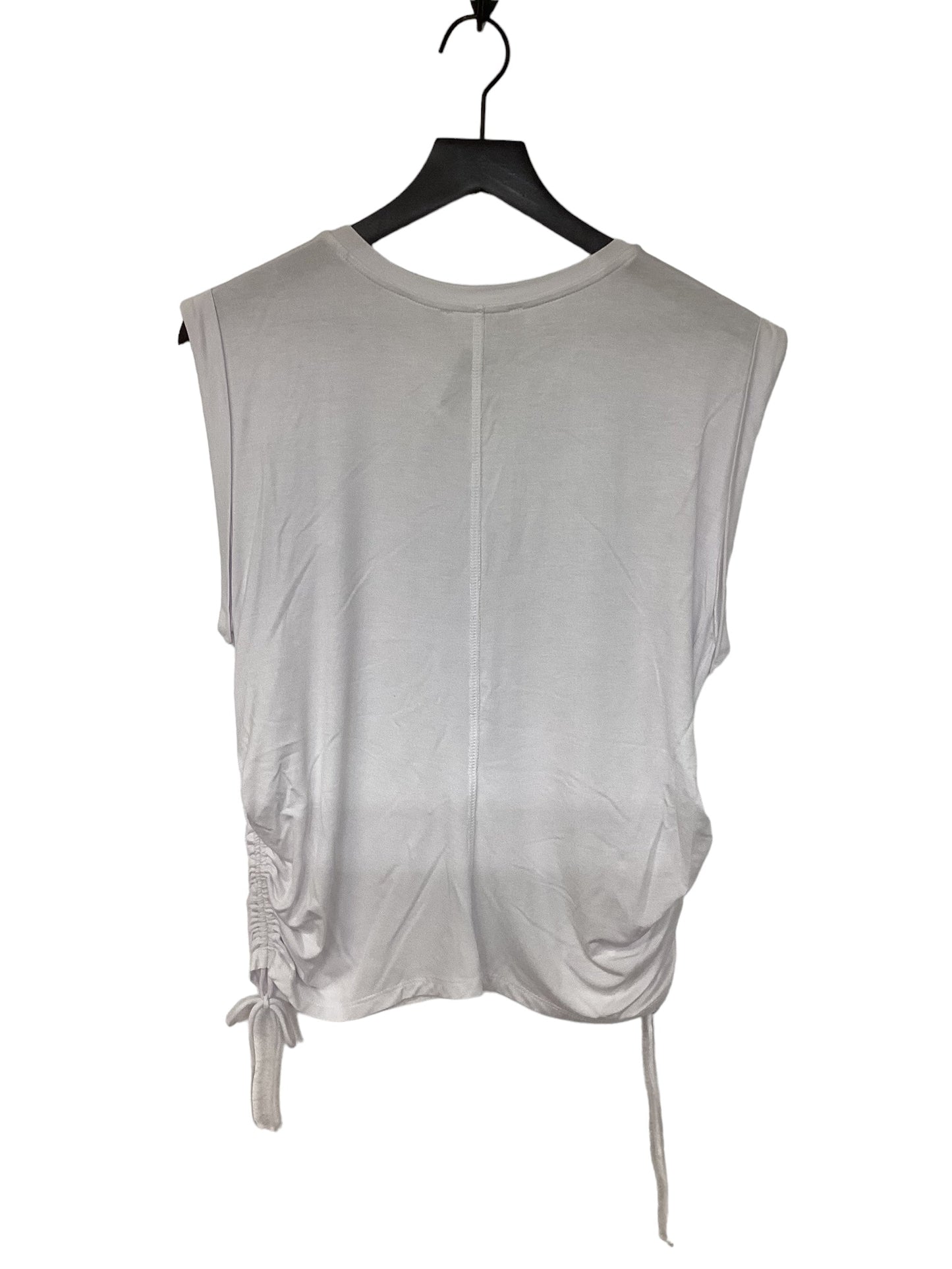 White Top Sleeveless Clothes Mentor, Size L