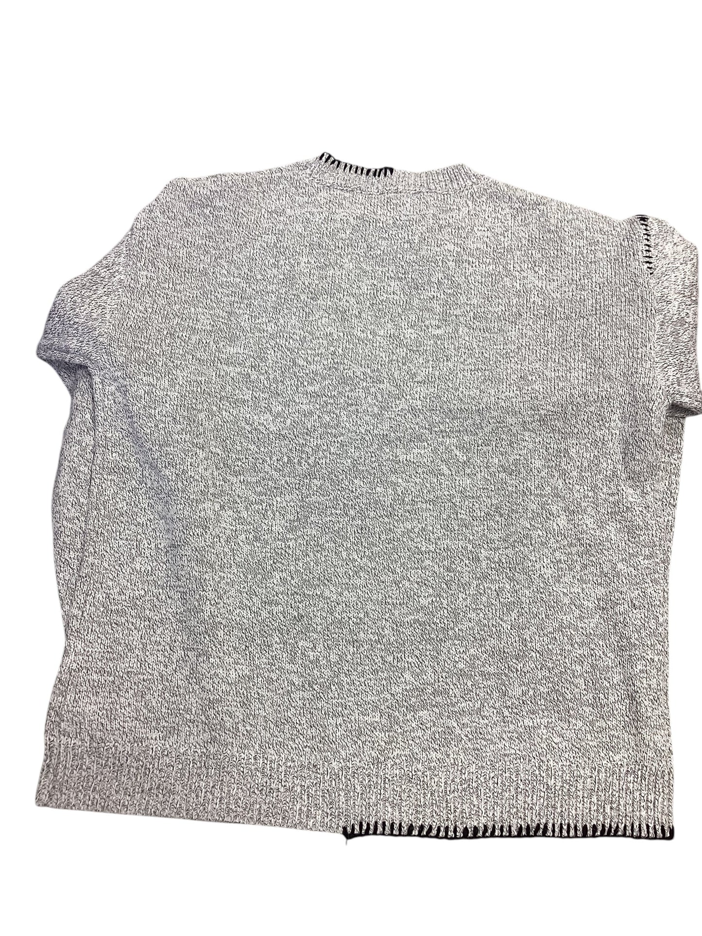 Sweater By Cmc In Grey, Size: Xl