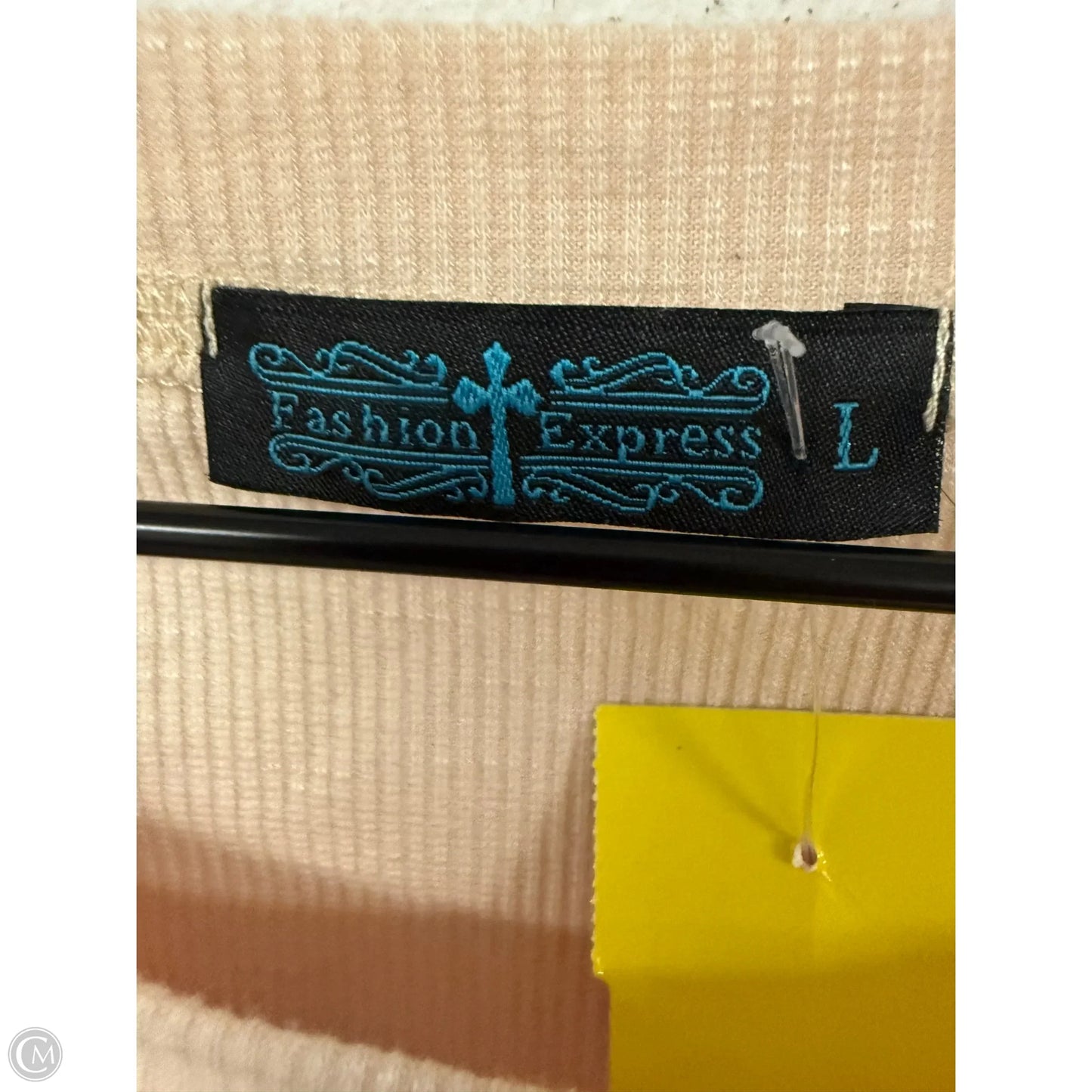 Top Short Sleeve By Clothes Mentor In Cream & Red, Size: L