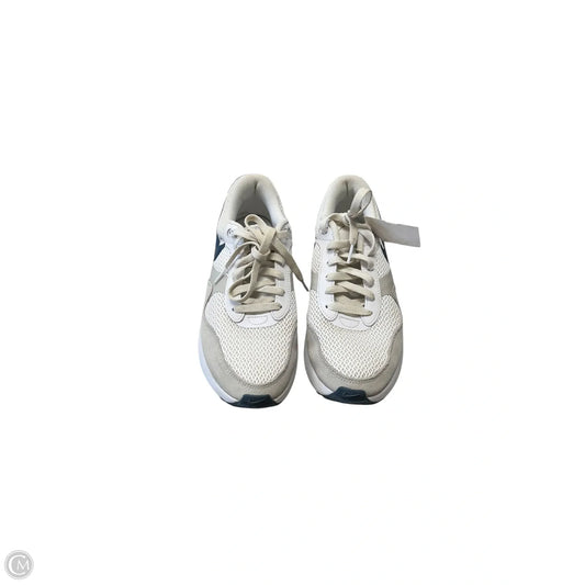 Shoes Sneakers By Nike In Grey & White, Size: 9.5