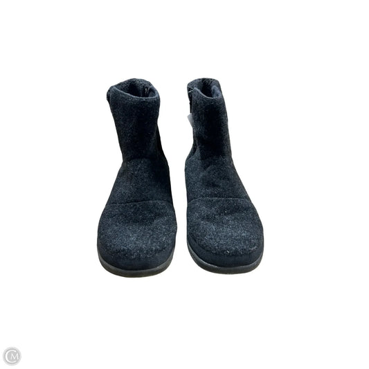 Boots Ankle Flats By Chacos In Black, Size: 11