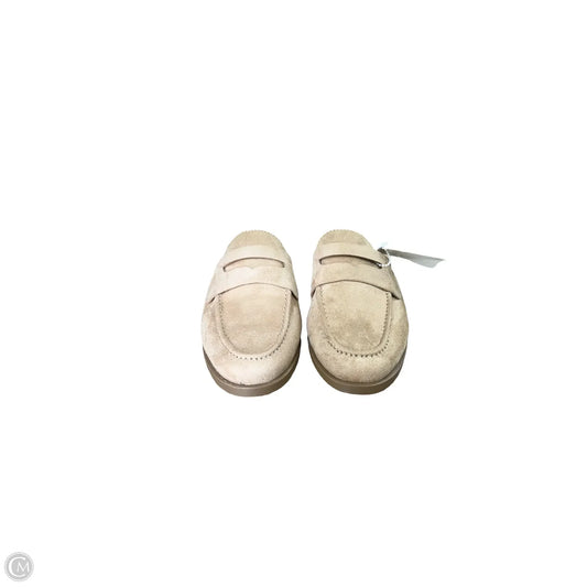 Shoes Flats By Old Navy In Tan, Size: 6