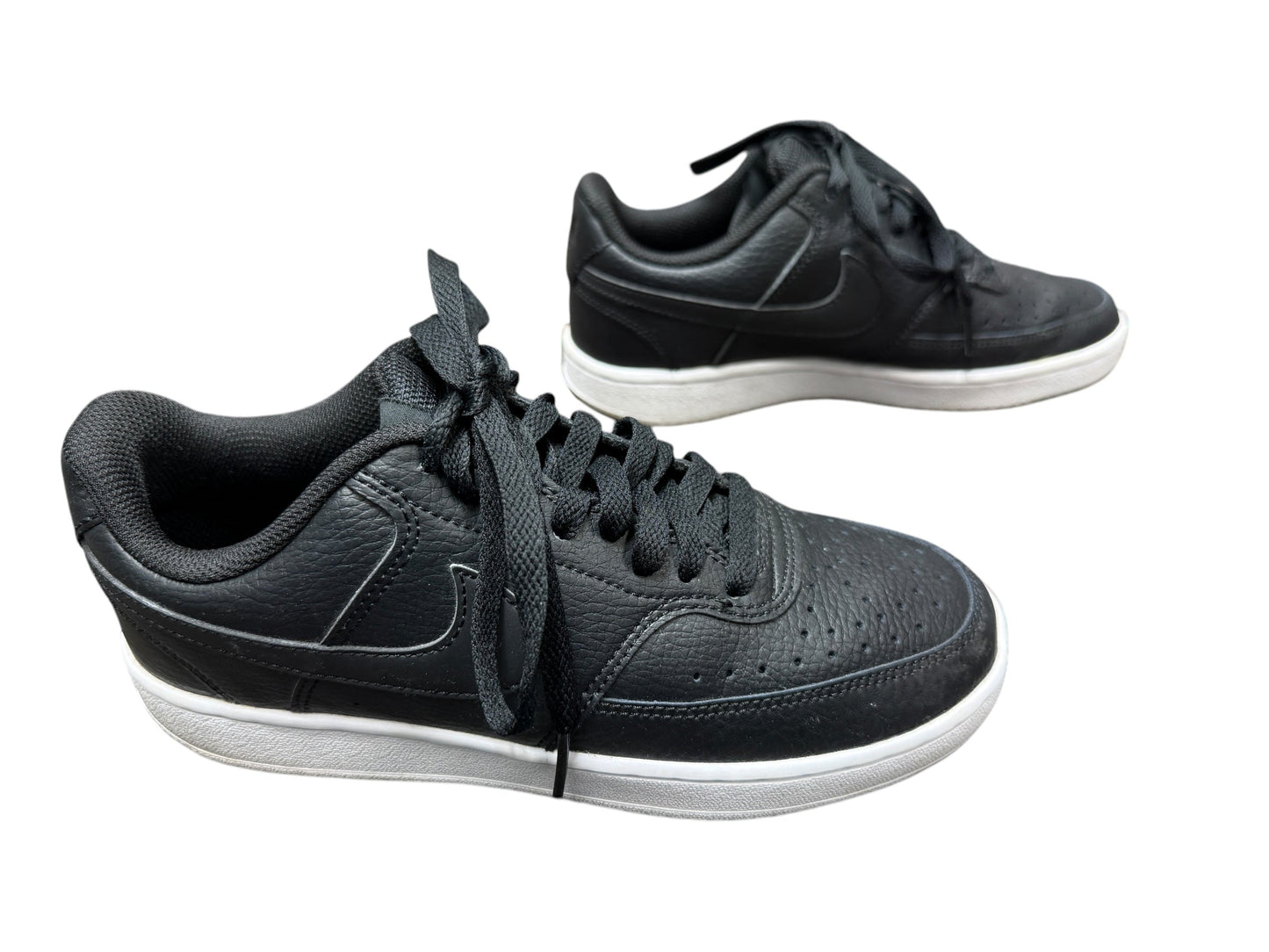 Shoes Sneakers By Nike In Black, Size: 6.5