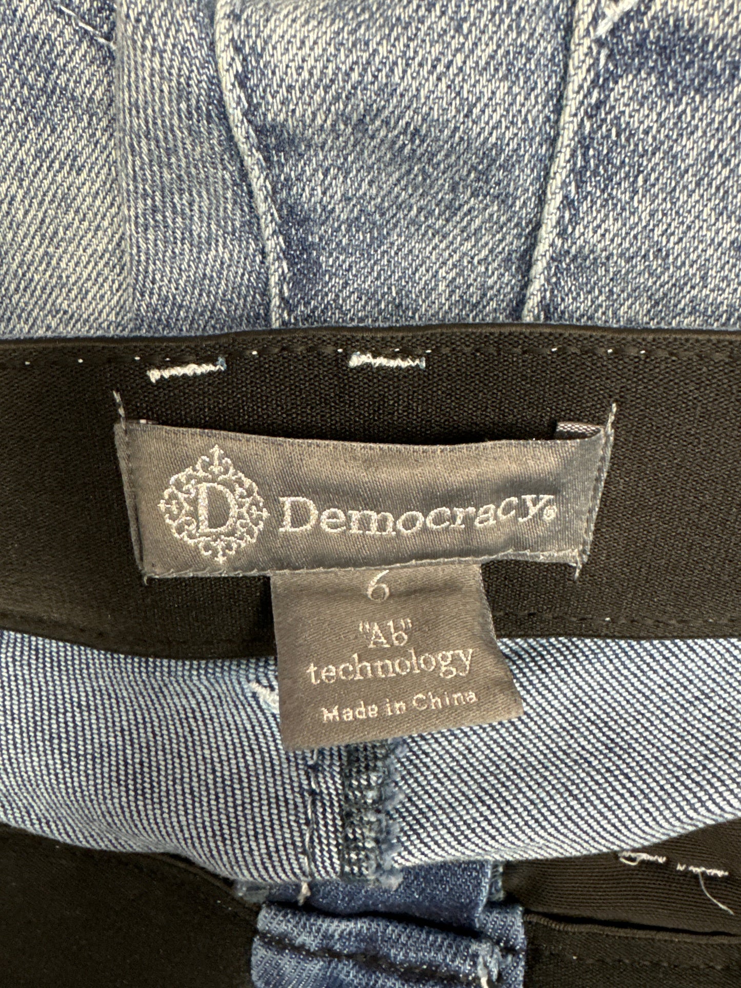 Jeans Straight By Democracy In Blue Denim, Size: 6