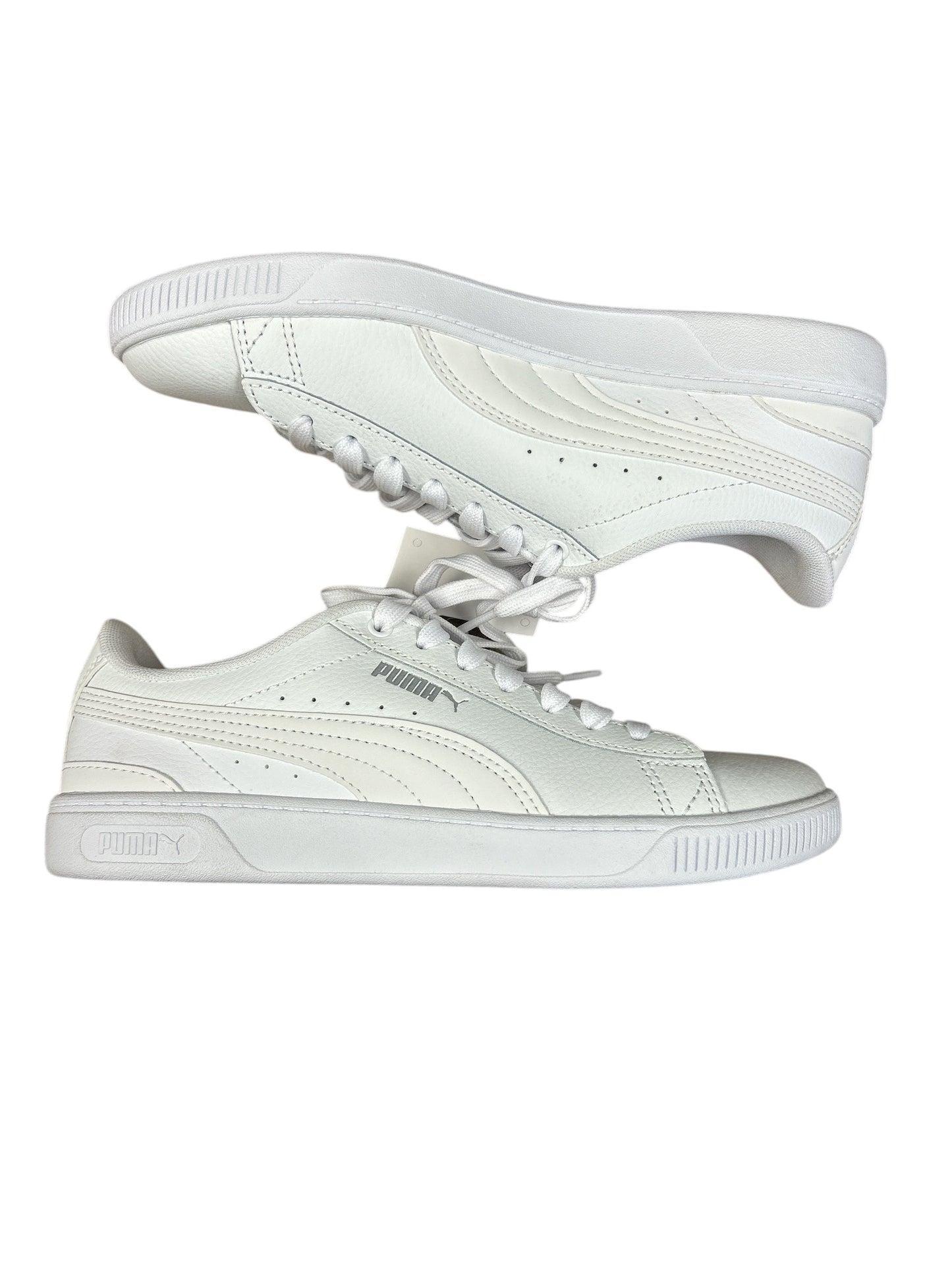 Shoes Sneakers By Puma In White, Size: 6.5