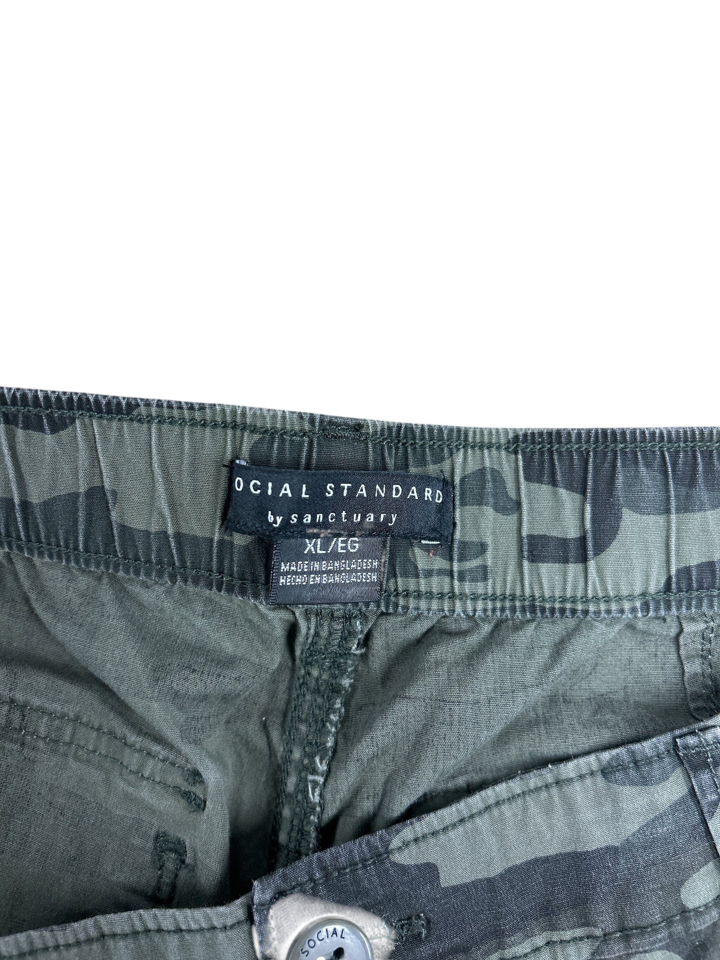 Shorts By Social Standard By Sanctuary In Camouflage Print, Size: Xl