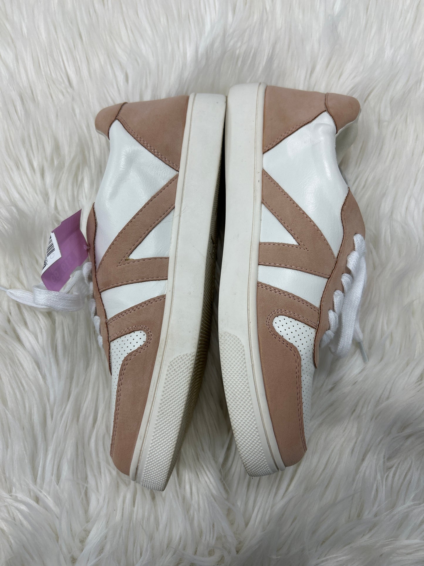 Shoes Sneakers By Mia In Cream, Size:9