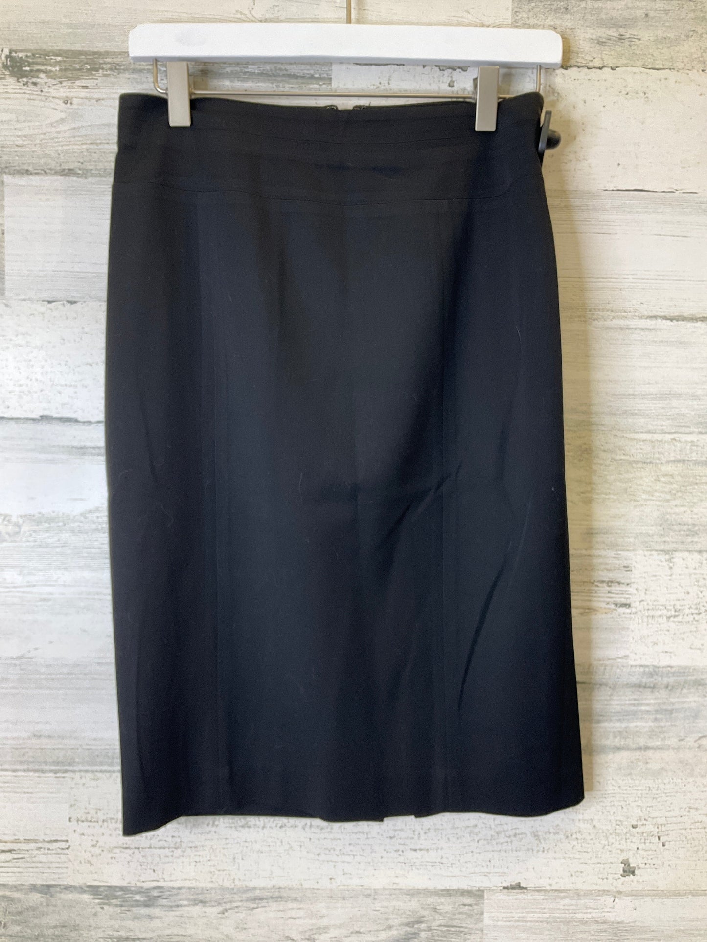 Skirt Midi By White House Black Market  Size: 2