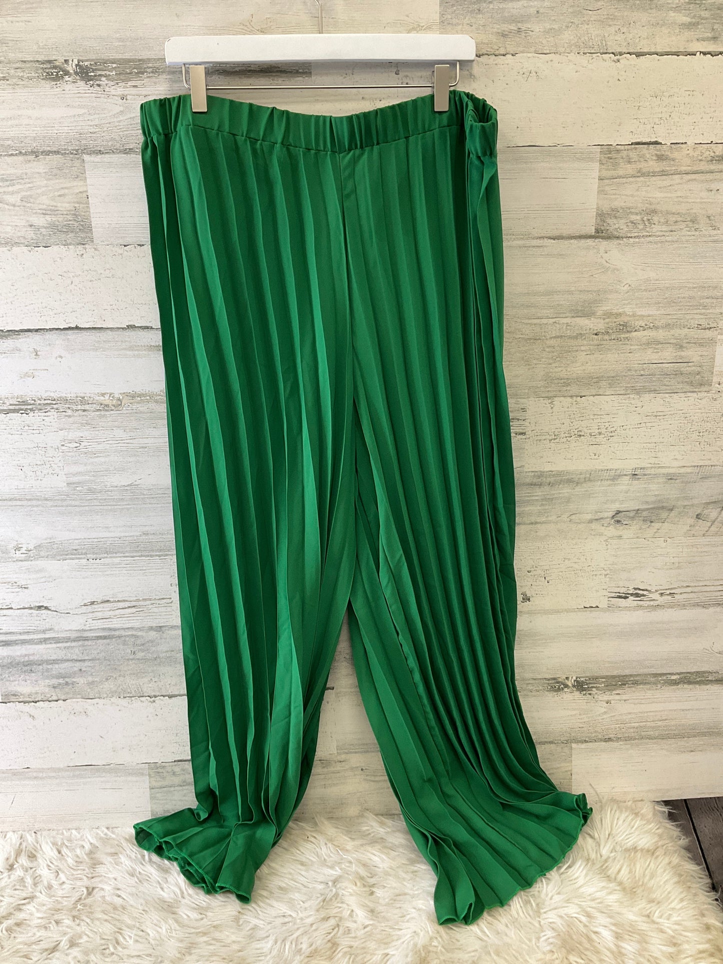 Pants Wide Leg By Shein In Green, Size: 22