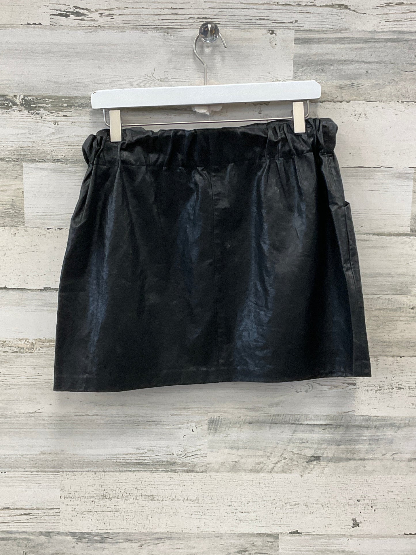 Skirt Mini & Short By Zara Basic In Black, Size: 10