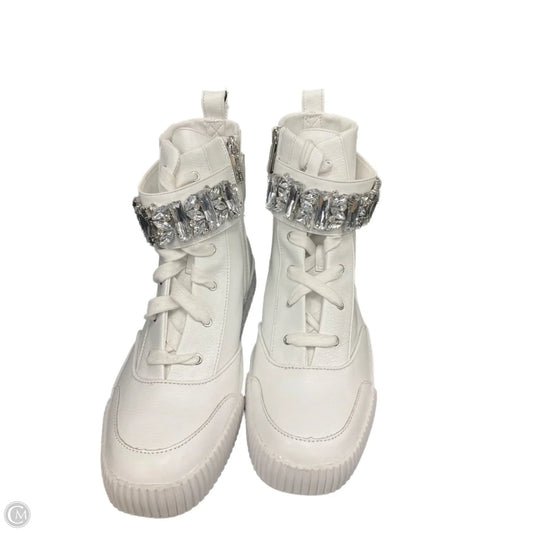 Shoes Designer By Karl Lagerfeld In White, Size: 10